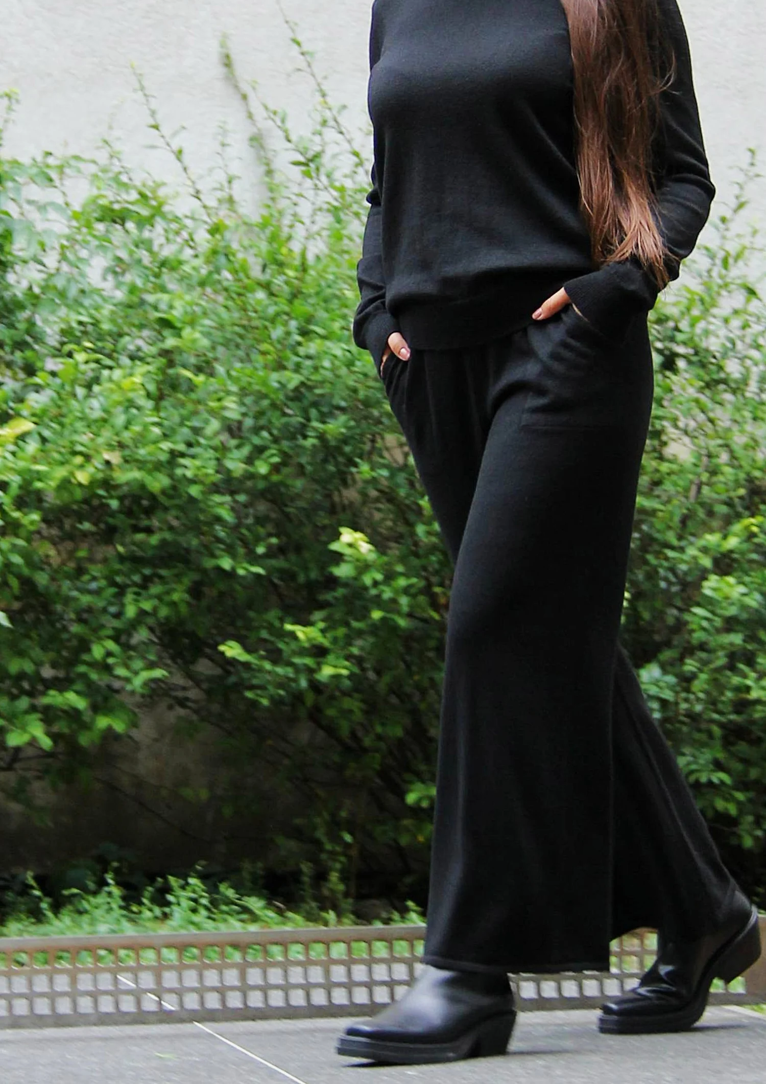 Hand of Origin pure sheep wool wide leg pants in Balck – Pure