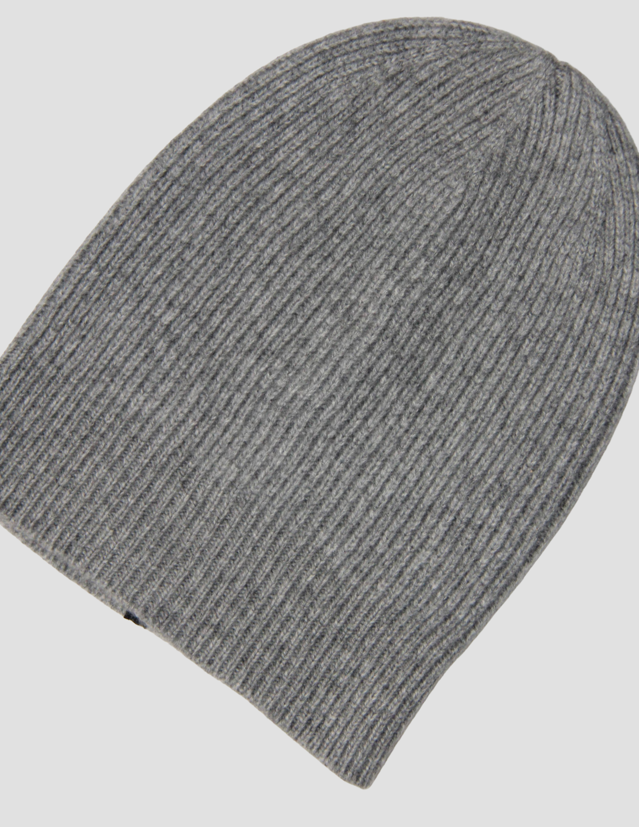 Grey 100% Mongolian cashmere beanie, heavy 4-ply rib knit, hand of origin berlin.