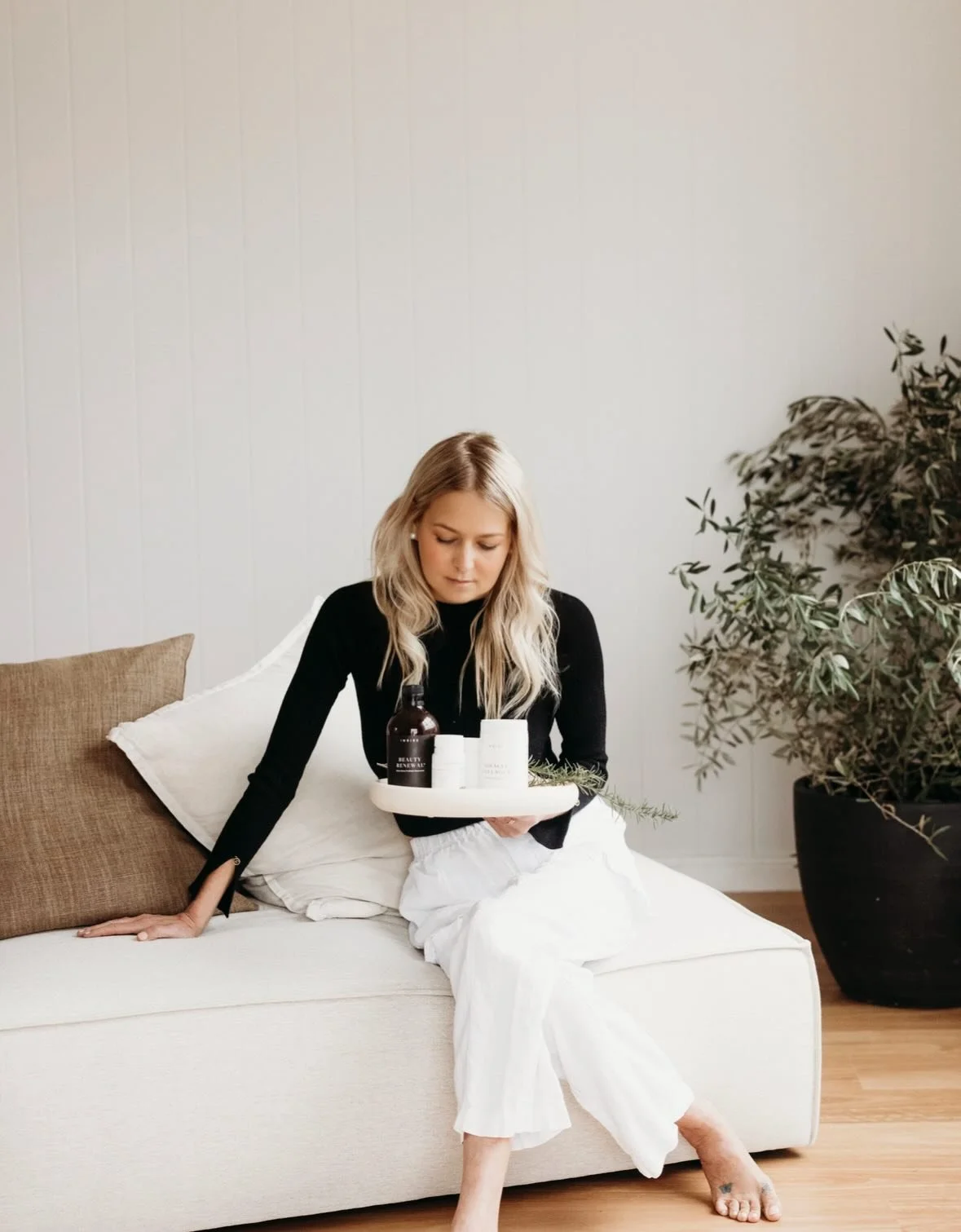 After 15 incredible years in this profession, I&rsquo;ve made the difficult decision to step away from work due to on going health challenges due to to being in kidney failure . 

This has not been an easy choice, but it&rsquo;s one I need to make to