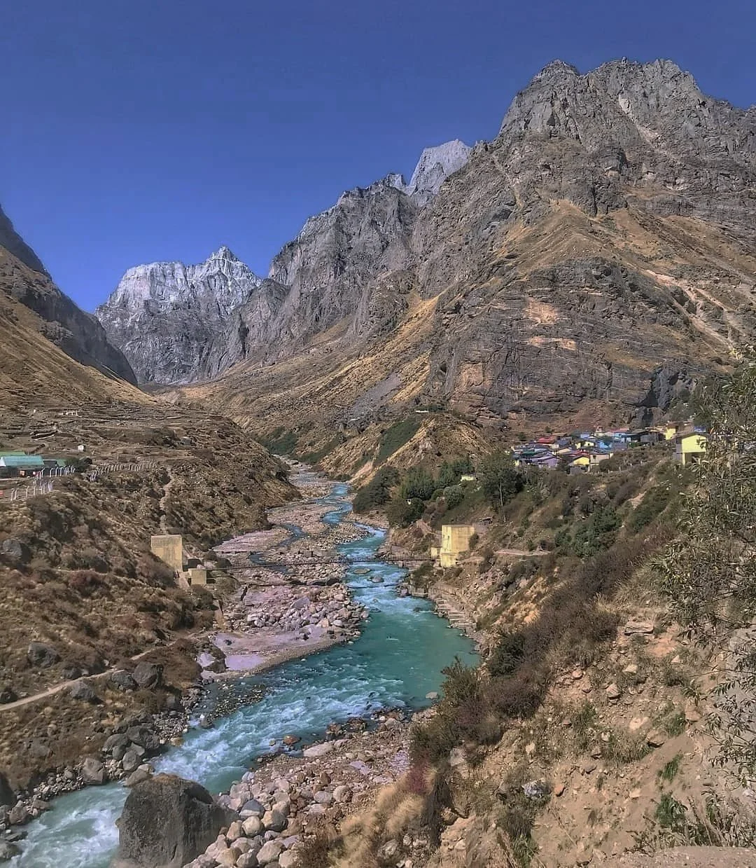 Mana Village