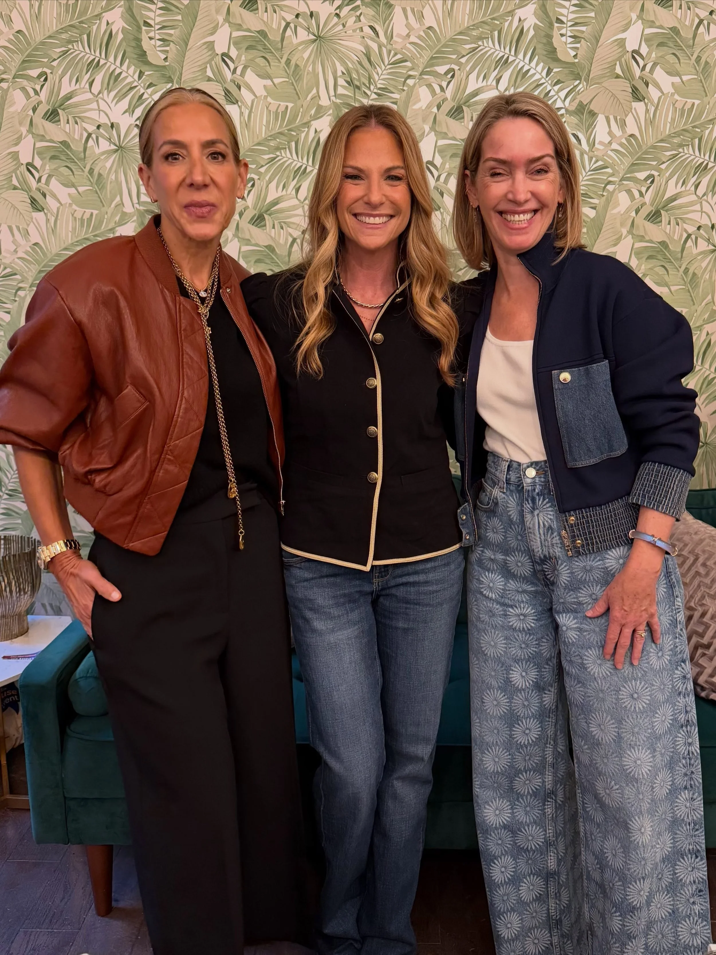 Midlife&mdash;and menopuase is waaay more fun with friends!

Fabulous to hang with the warm, wise and wonderful BFF friend team @sunnyandjenn yesterday at the Marvelous Mrs. Menopause event! 

They crushed it in their fireside chat&mdash;and had the 