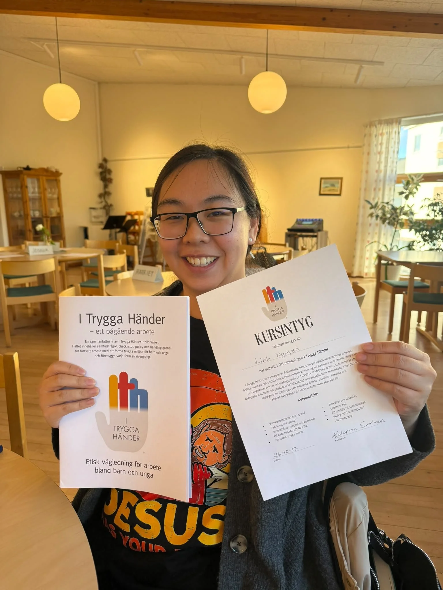 I Trygga H&auml;nder ( In save Hands) is a course by EFS teaching leaders of children and youth groups how to identify, prevent and work against any kind of abuse towards  children and youth. We received information about the laws to consider, obliga