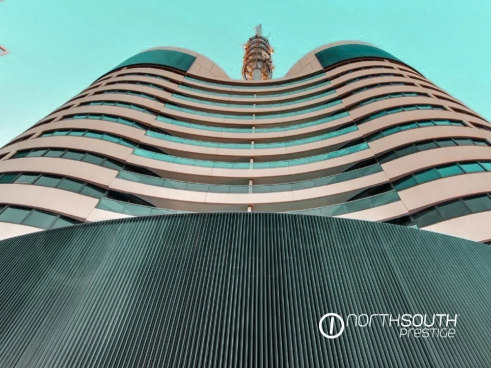 Front of Riparian Plaza building looking up – Brisbane properties for sale Riparian Plaza apartment