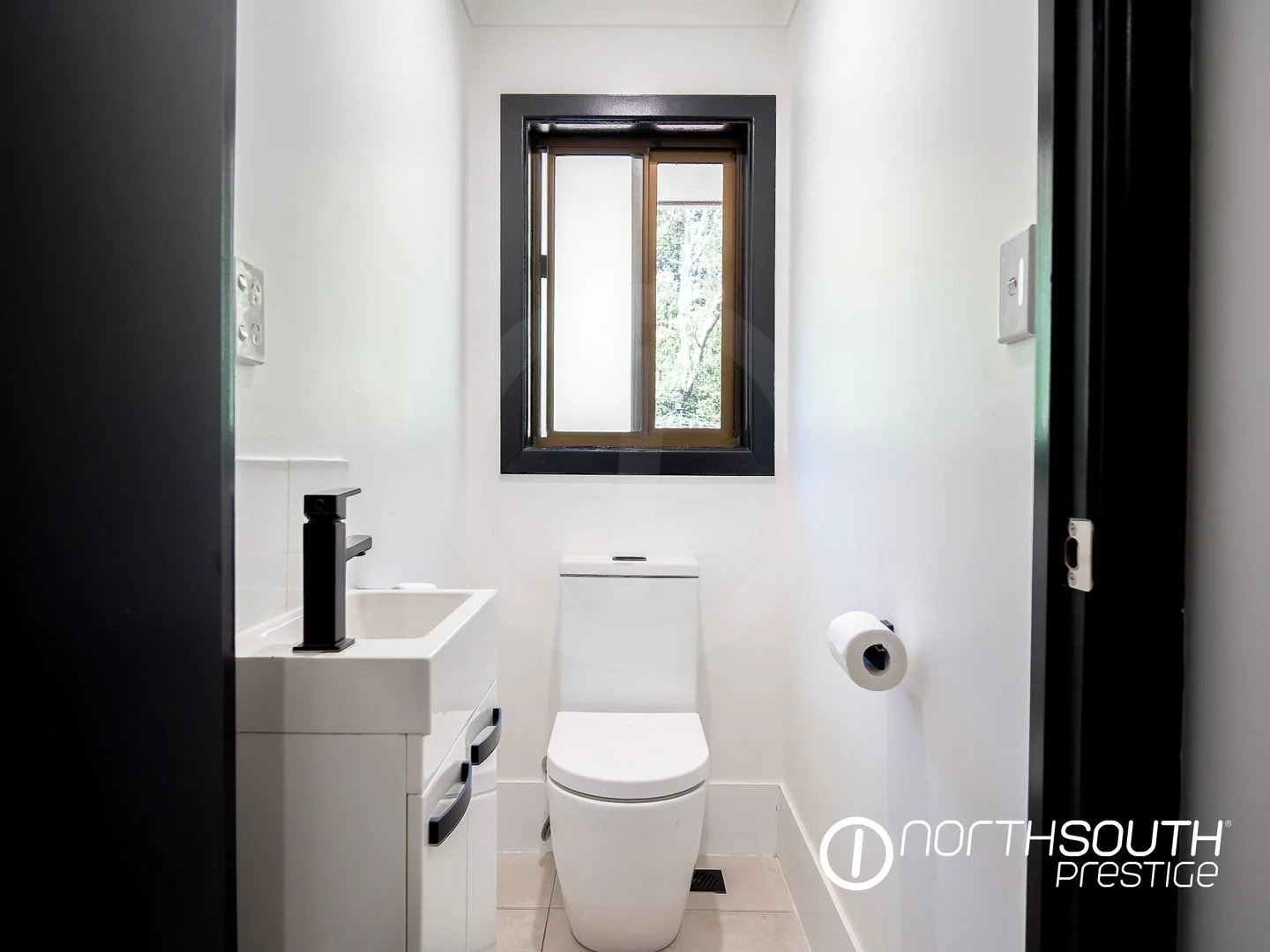 Modern toilet at properties for sale northern nsw nobbys creek 100 acres.