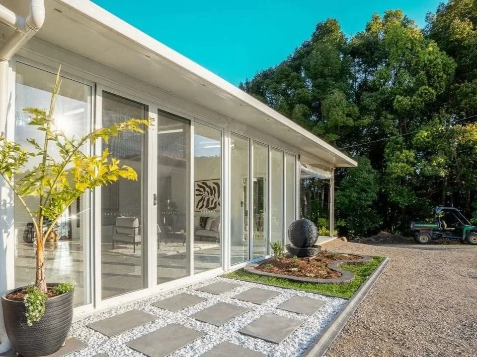 Grand entrance with water fountain feature at lifestyle property - Nobbys Creek rural real estate Northern NSW
