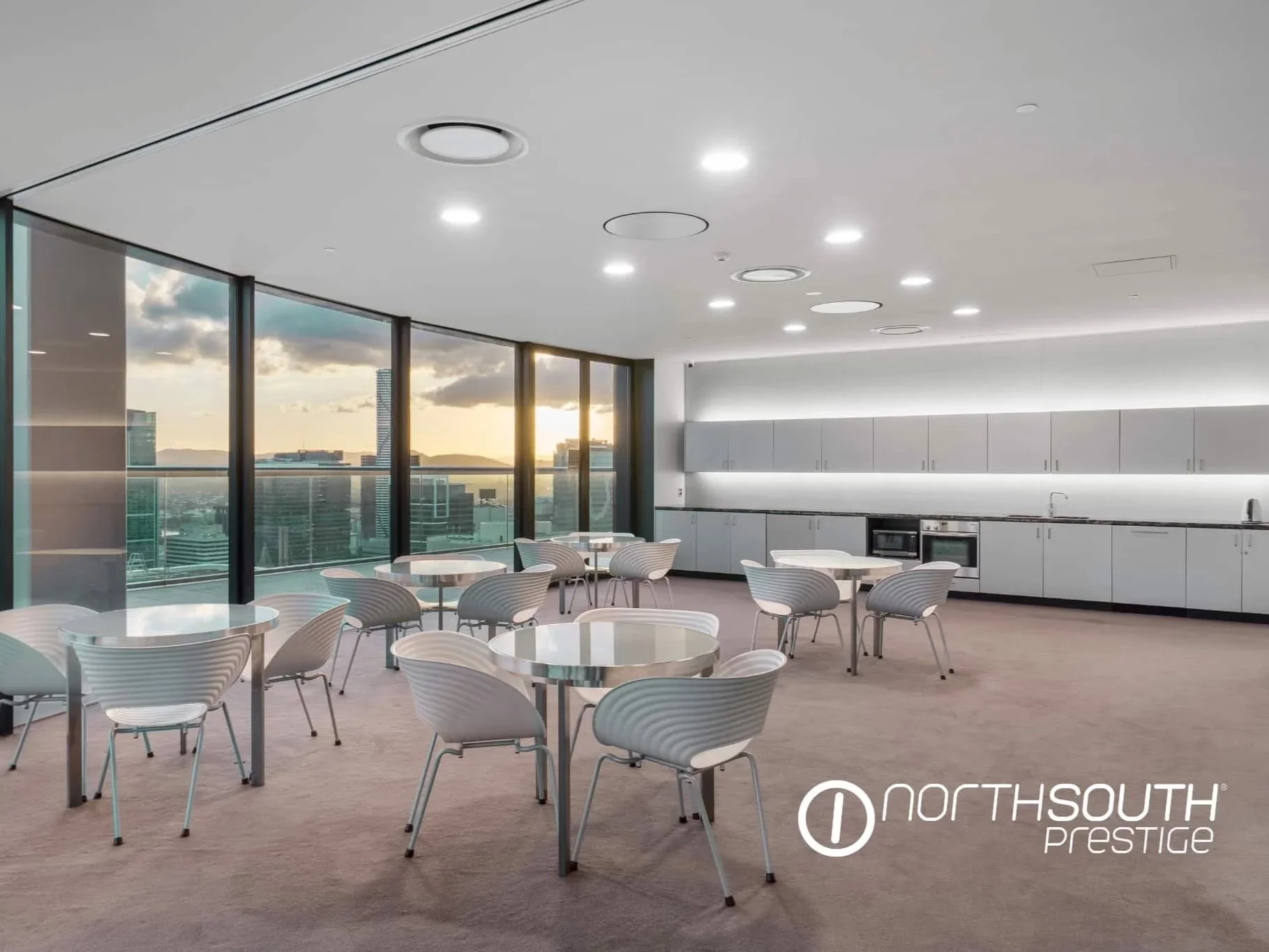 Recreational Facilities Level 39 Function room with sunset views – Brisbane properties for sale Riparian Plaza apartment 5002 