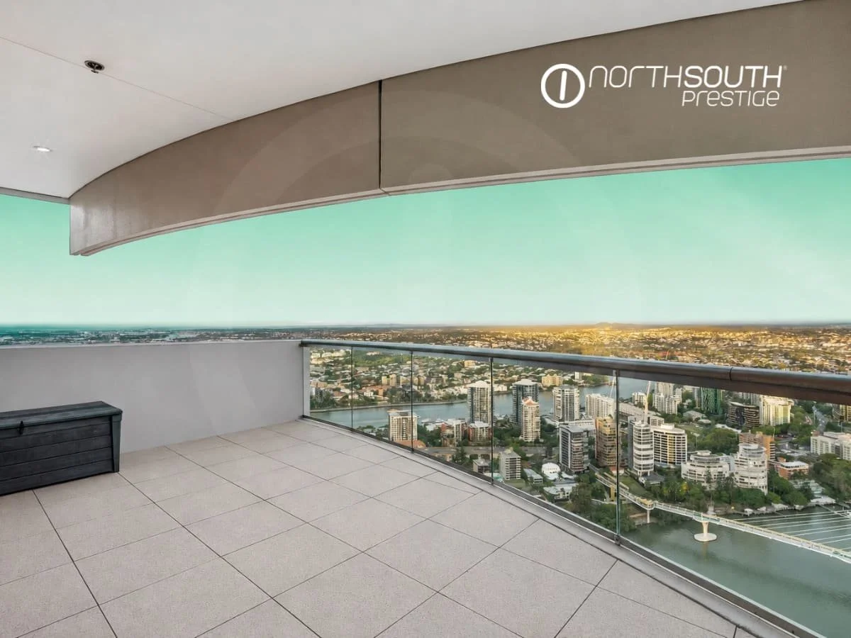 Large sky terrace with Kangaroo Point Bridge views - Brisbane properties for sale Riparian Plaza apartment 4903 