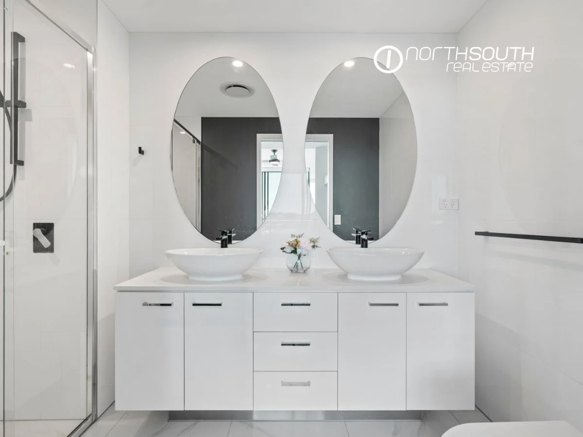 Master Ensuite with double vanity and shower at 3303/5 Harbourside Ct Waterpoint Residences, Biggera Waters QLD. 