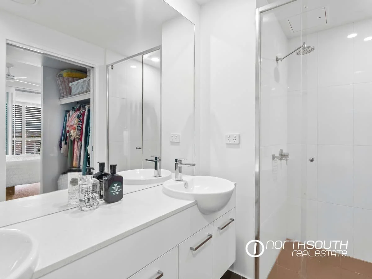 Ensuite with double sink and shower at 301 41 Harbour Town Drive Biggera Waters