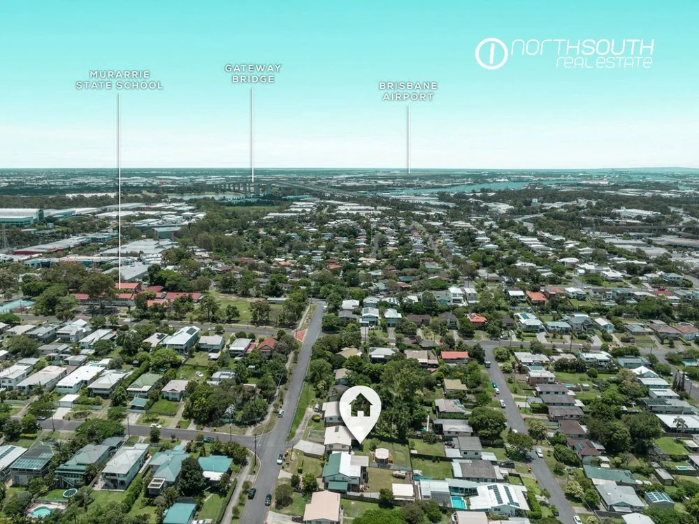 Aerial shot distance to Gateway Bridge and Brisbane airport: