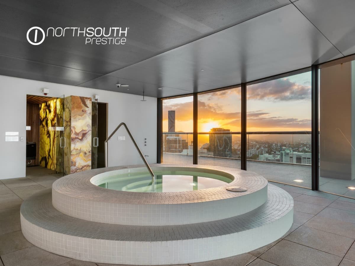 Recreational Facilities Level 39 Spa with sunset views – Brisbane properties for sale Riparian Plaza apartment 5002 
