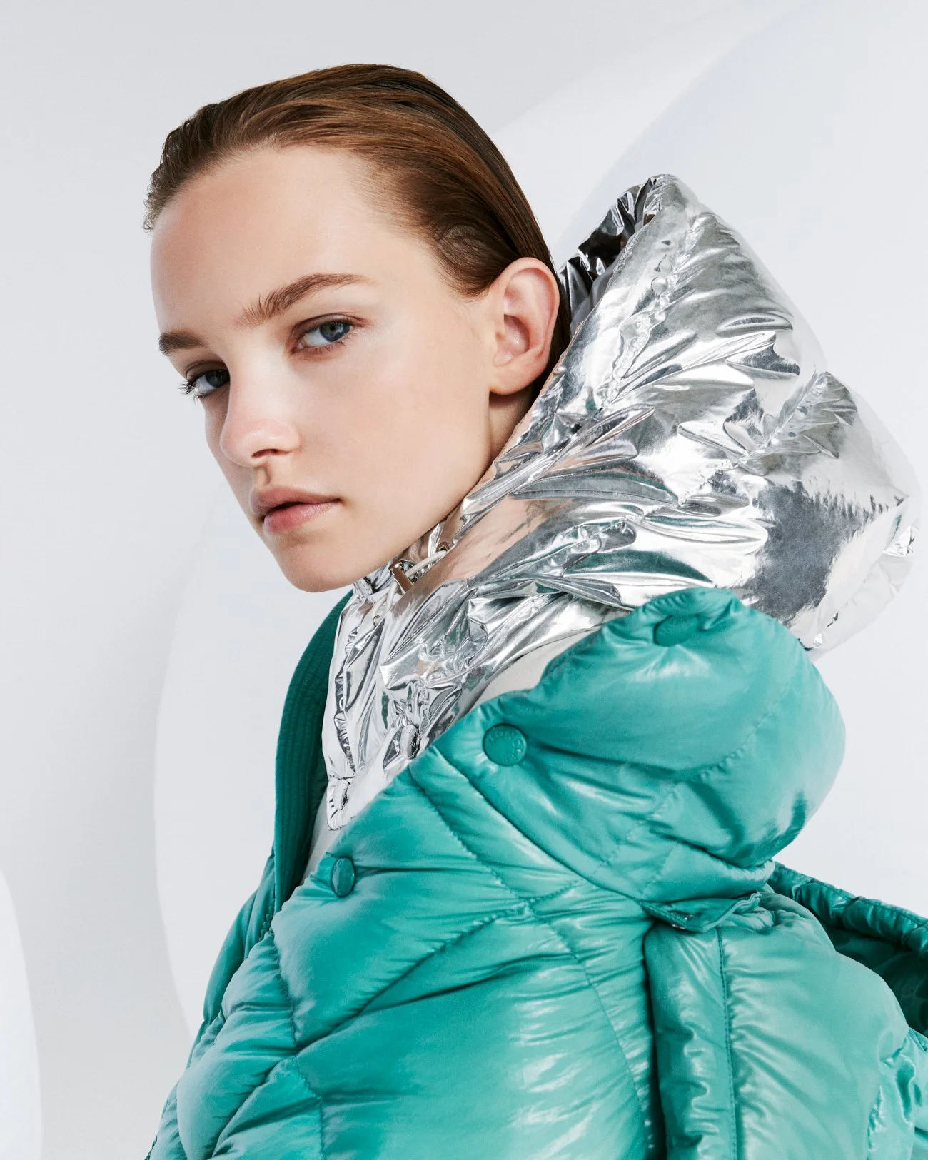 20220802_MONCLER_MAYA70_LOOK_06_152.jpg
