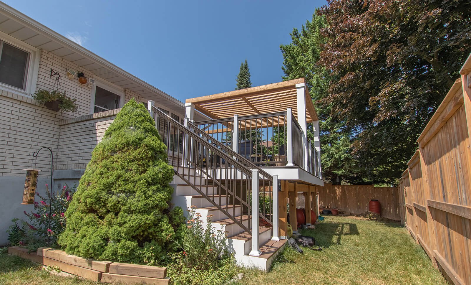 PVC Deck with Custom Railing13.jpg