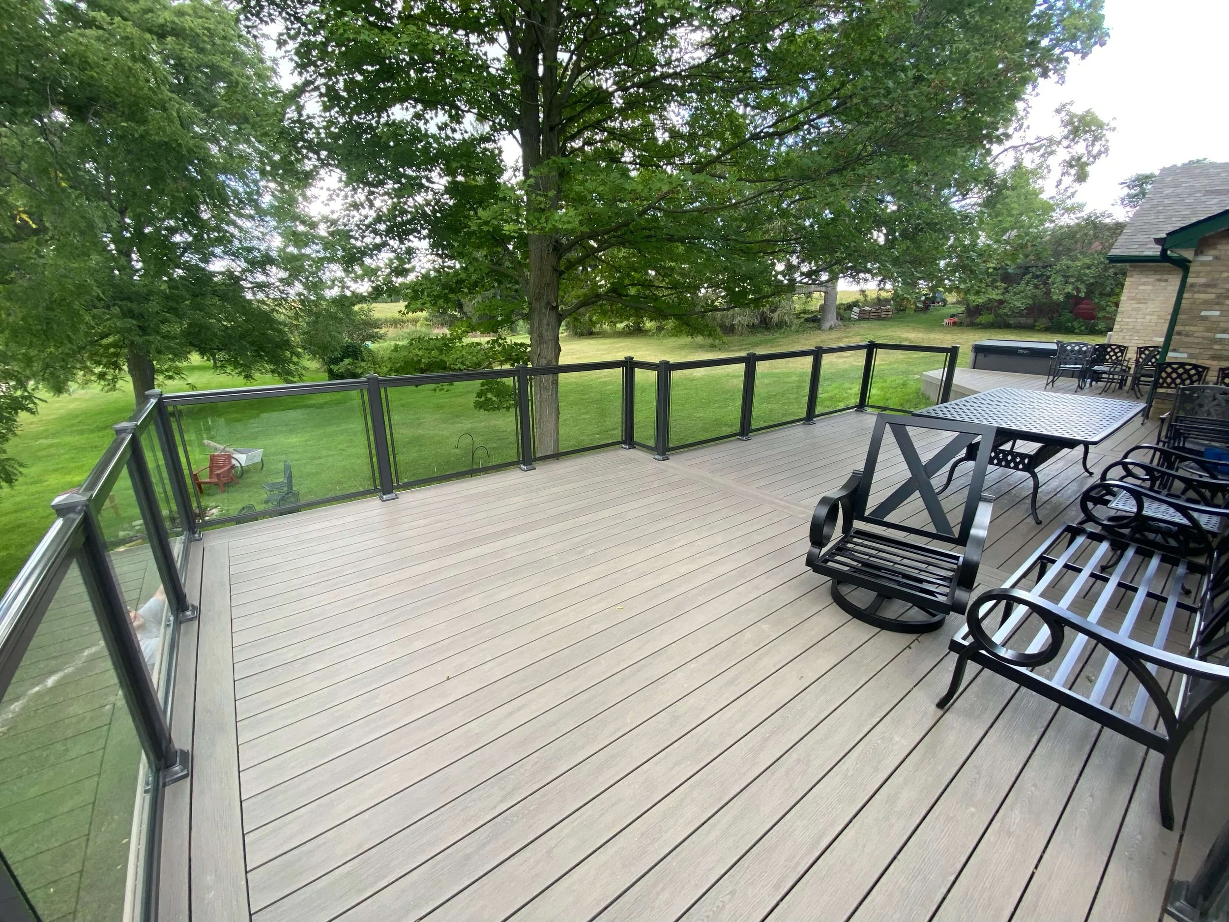 Composite.Deck.Glass.Railing.jpeg