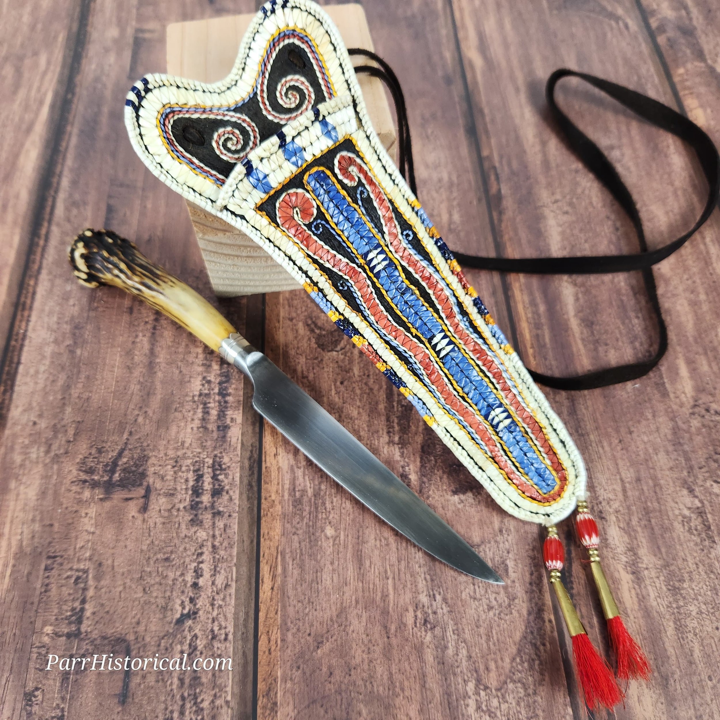 TP Neck Knife Knife Out.jpg