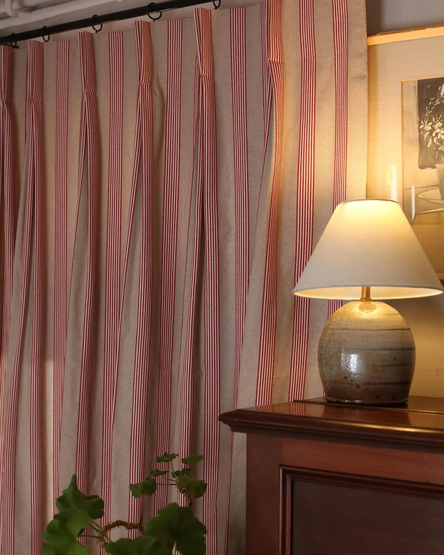 Getting cosy&hellip;with stripes! I absolutely love a stripe, particularly as they never go out of fashion. These Ludlow striped curtains are a firm favourite and the double pinch pleat suits them so well. I made these for a cottage but they also wor