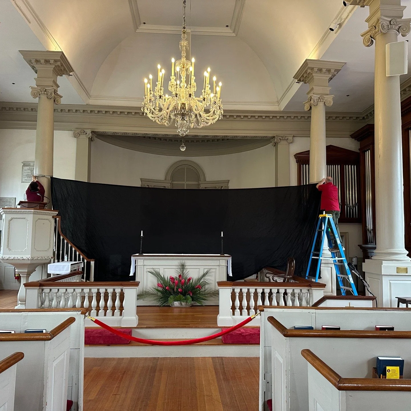 Wednesday in Holy Week. Tonight we have Tenebrae at 7:00 PM, both in-person and online. 

All are welcome.