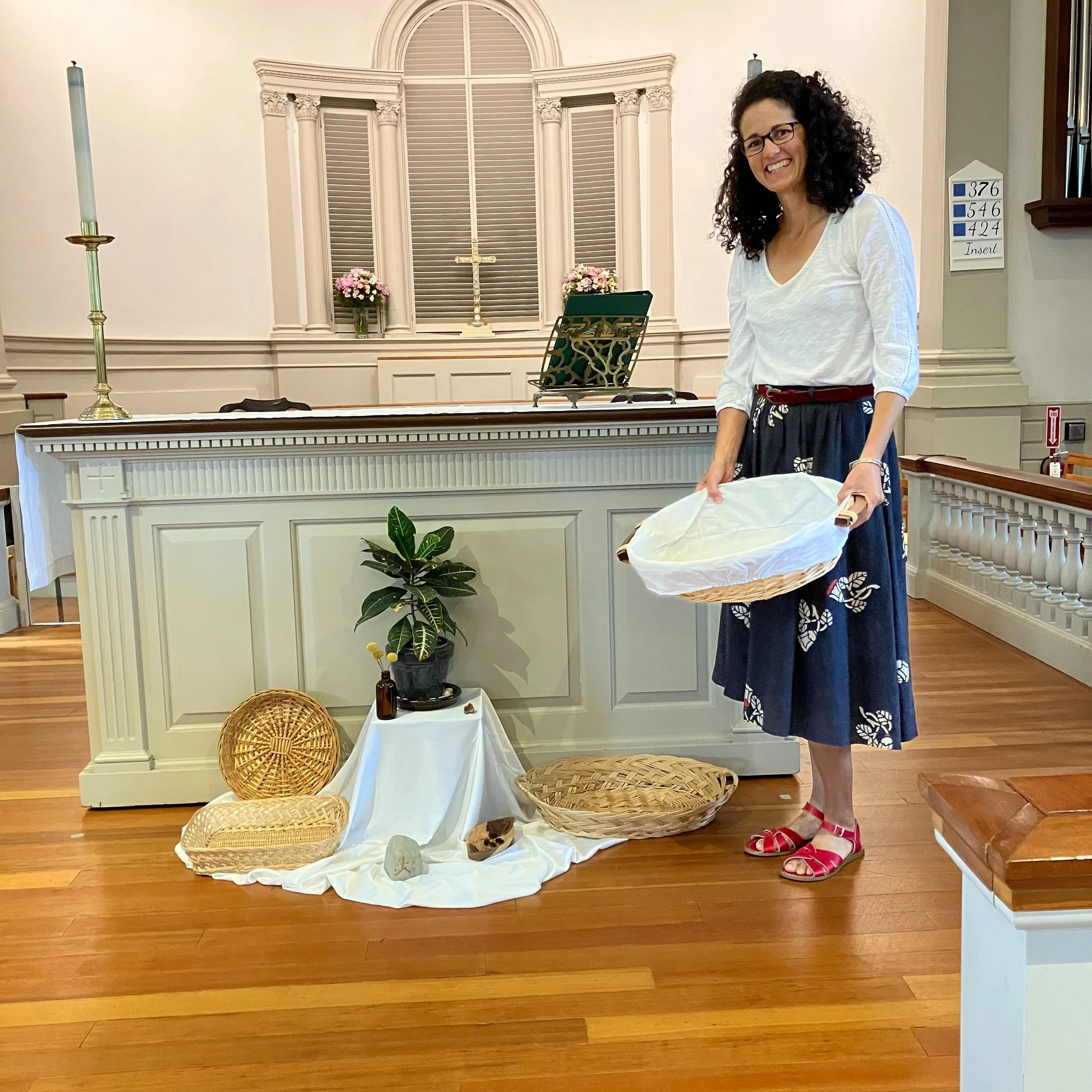 During Creation Season, you are invited to help co-create an altar with elements of nature, collected and offered in gratitude. Bring your items (shells, pine cones, leaves, etc.) each Sunday, and the ushers will direct you to where you should leave 