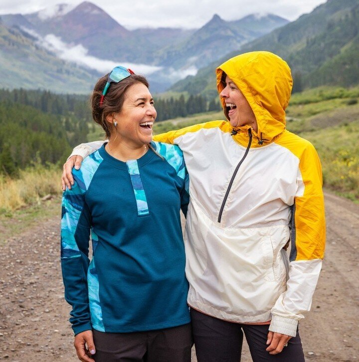 The weather's too cool? We got you. Weather is too warm? We also got you. 

Merino for all seasons, brought to you by @smartwool. 

#GoFarFeelGood