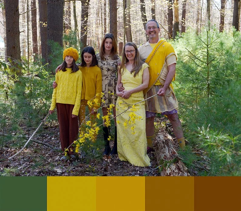 Go monochrome: This family knocked it out of the park with yellow and gold everywhere!