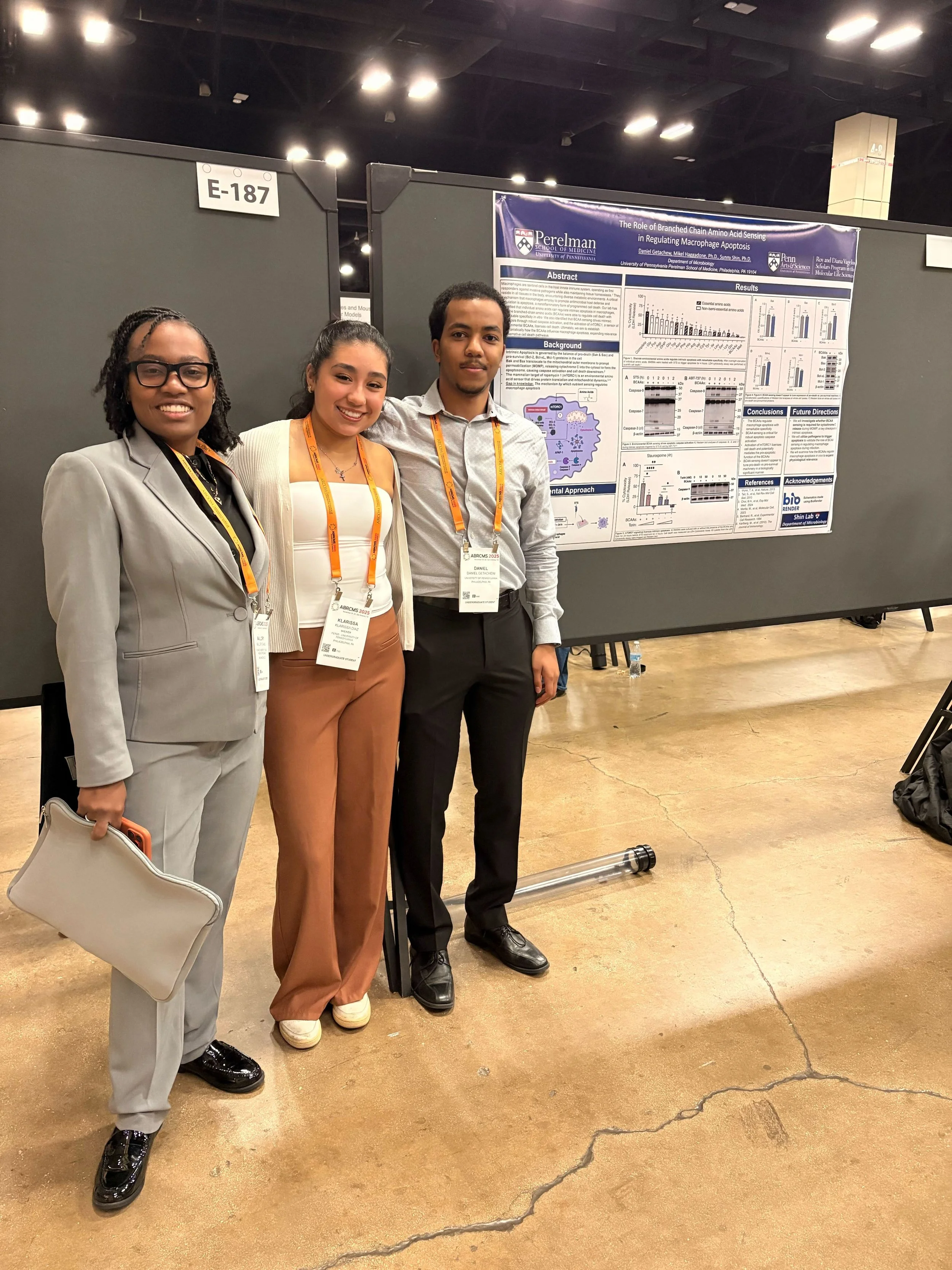 Congratulations Mallory Evans, Klarissa Diaz, Daniel Getachew, and Talia Smith! Great representation from the Shin lab at ABRCMS!