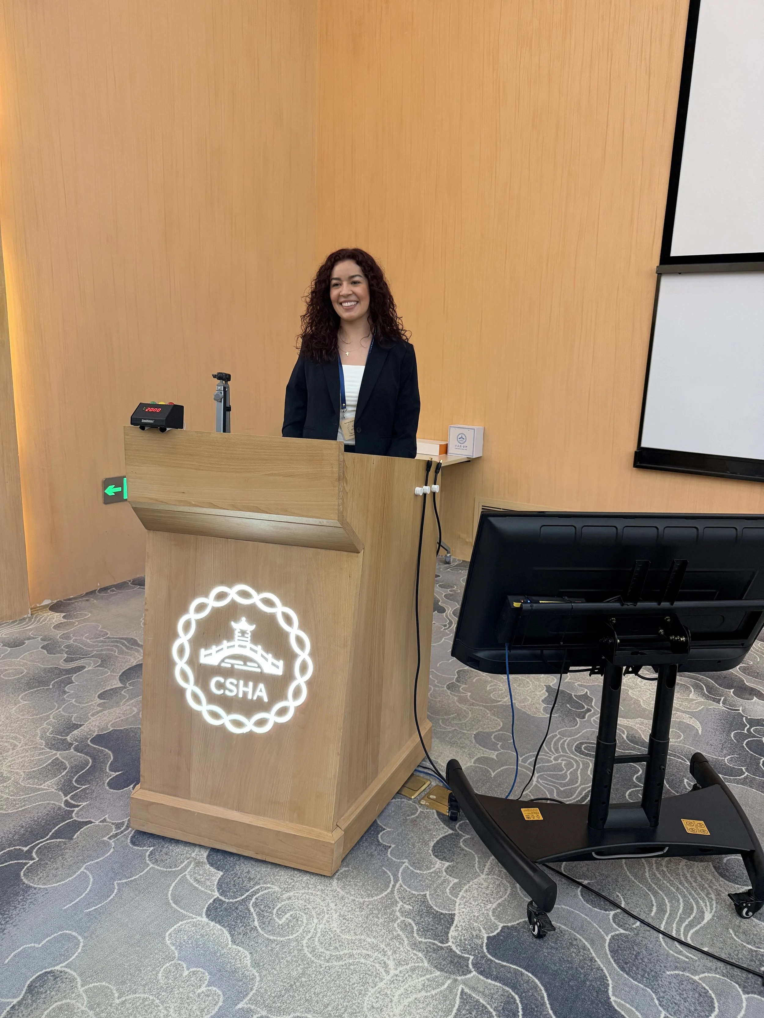 Grad student Emily O’Rourke presented her research at the Cold Spring Harbor Asia conference in Suzhou, China. Congratulations!