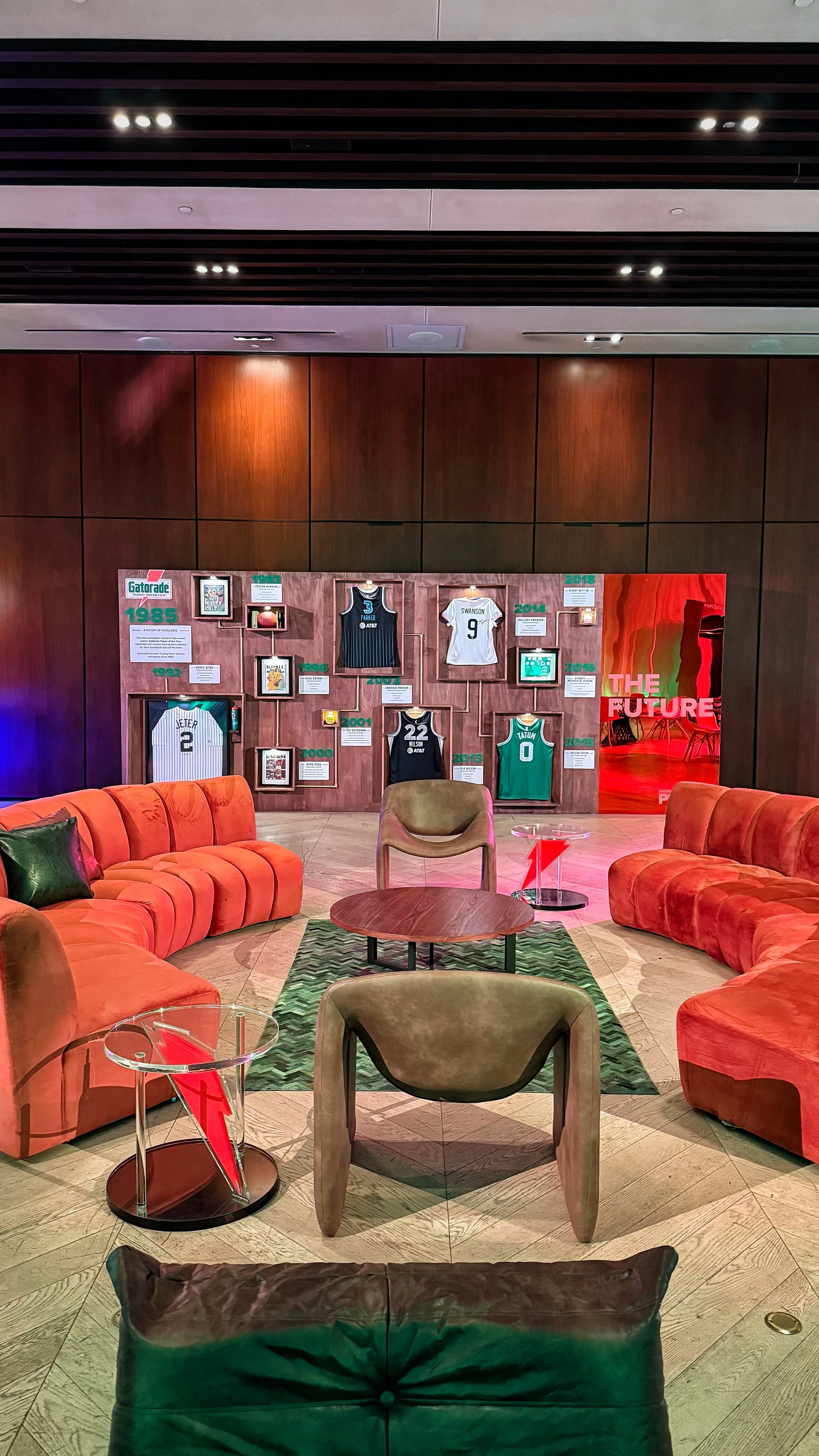 Tribute Wall Lounge