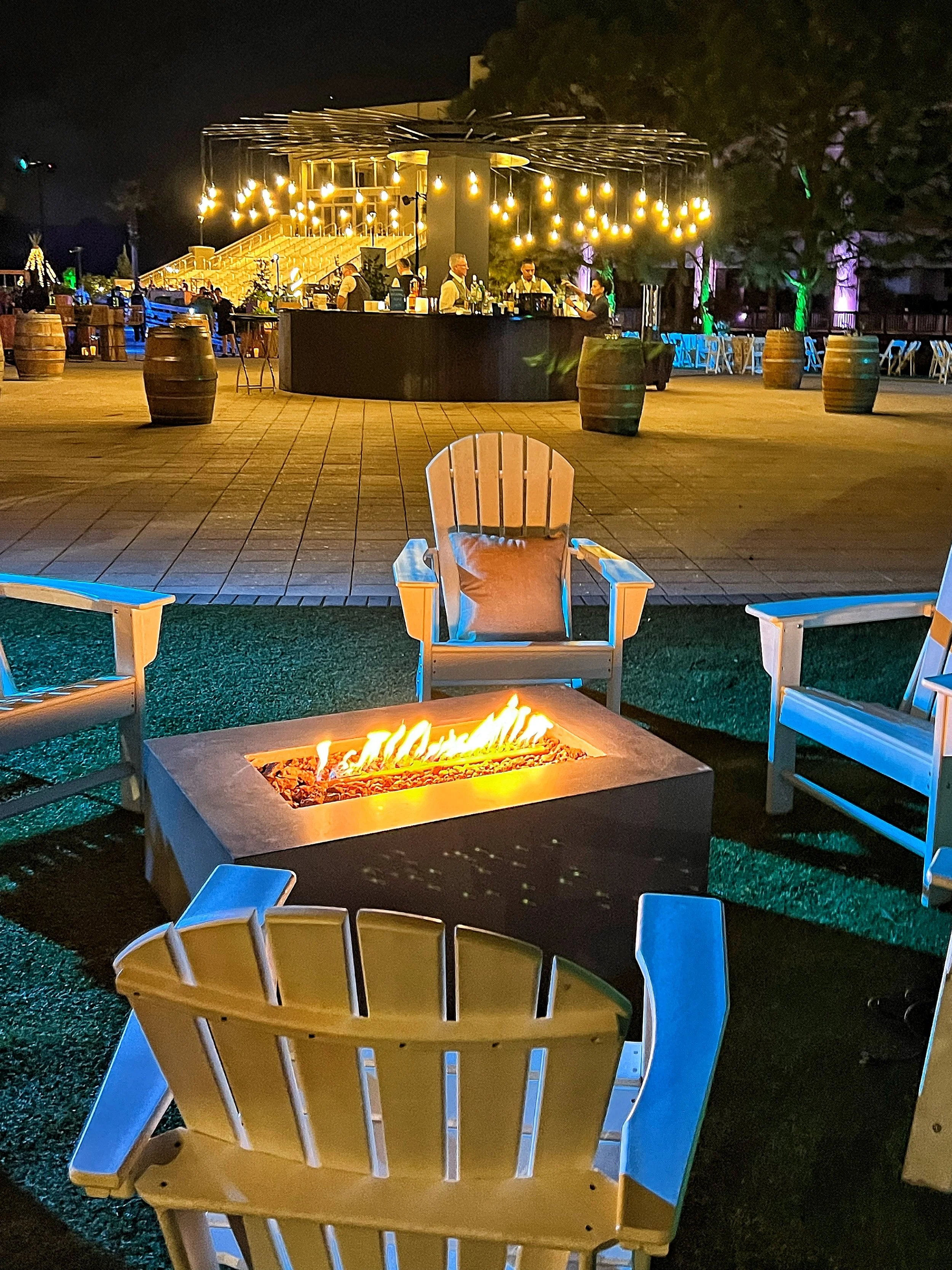 Ciena.welcome.islandbarfirepit.JPG