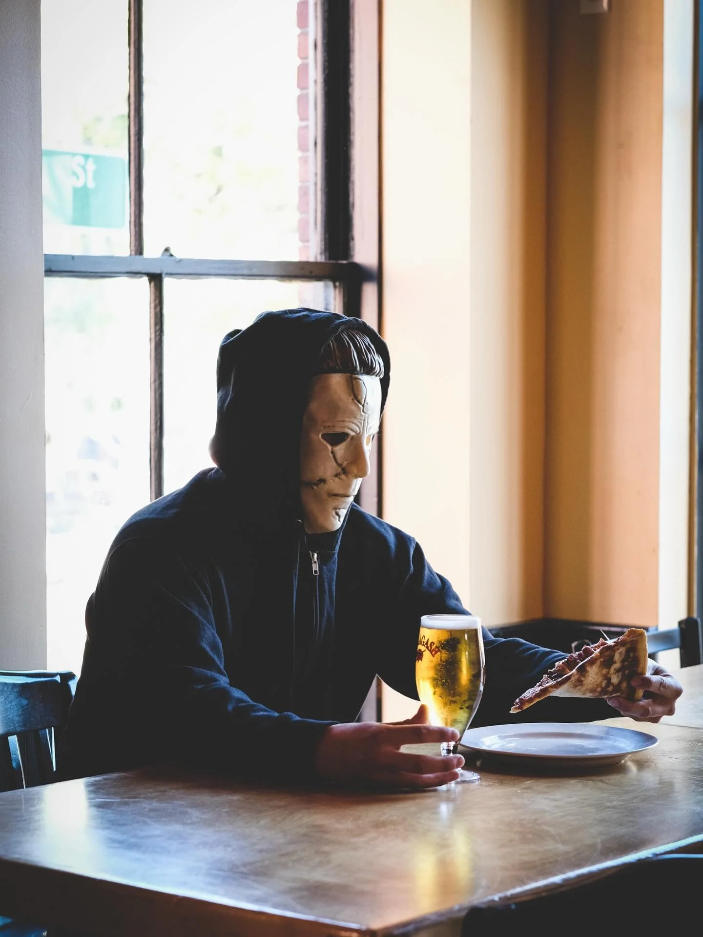 No knife needed. Happy Halloween!

#portlandpieco #pizza #mainepizza #halloween #spookygood