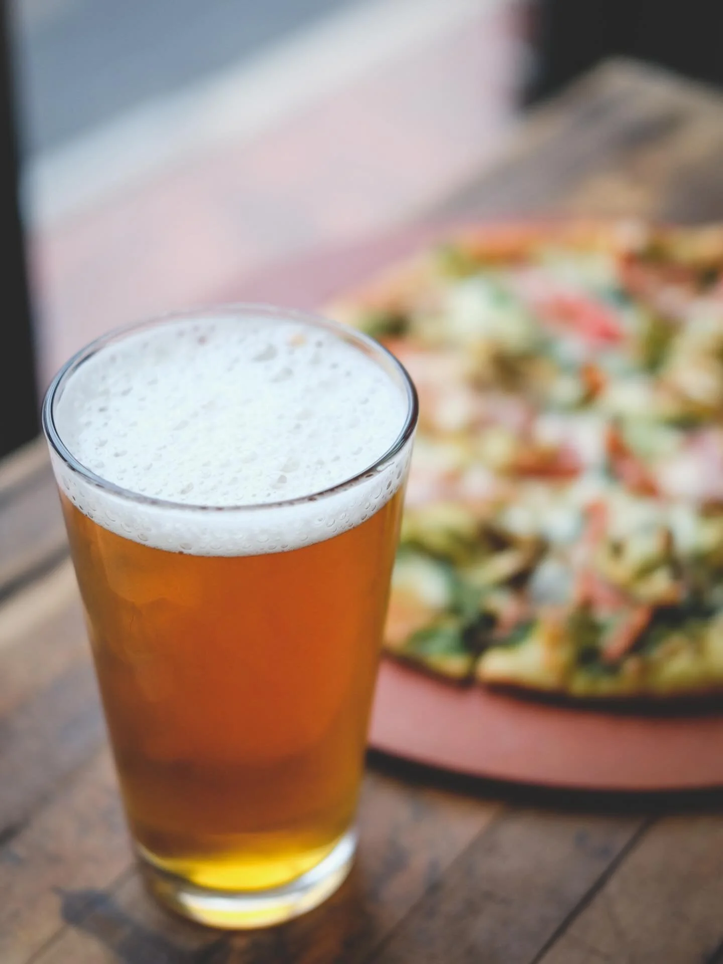 We love Fridays. Pizza and beer and the weekend ahead. Enjoy!

#portlandpieco #pizza #mainepizza #pizzaandbeer