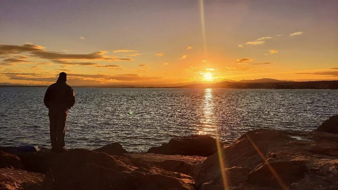 Admirer les pêcheurs au lever de soleil ça n'a pas de prix 🌅
📍Port la Nouvelle - Aude 
▪︎
▪︎
#portlanouvelle #aude #occitanie #narbonne #france #audetourisme #occitanietourisme #southoffrance #montagnenoire #nature #languedocroussil