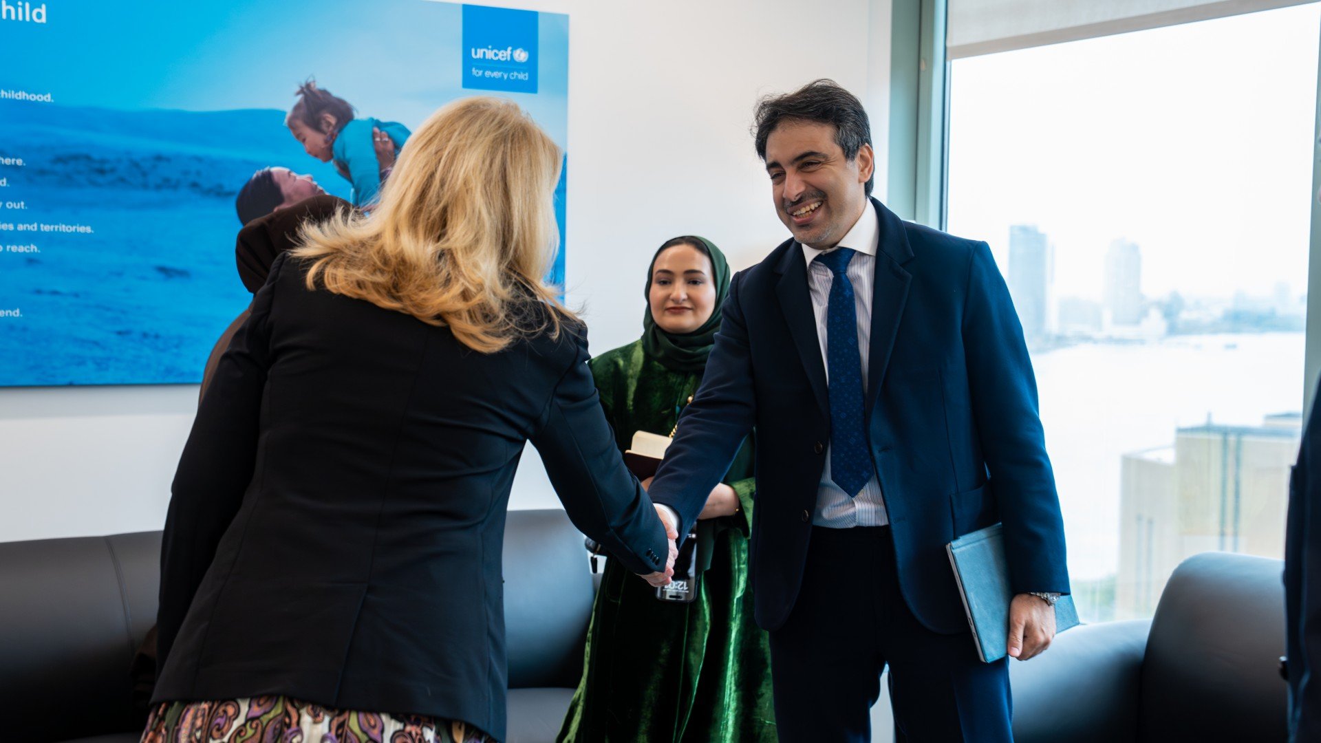 Qatar_Unicef HQ_Business_NYC_Handshake.jpg