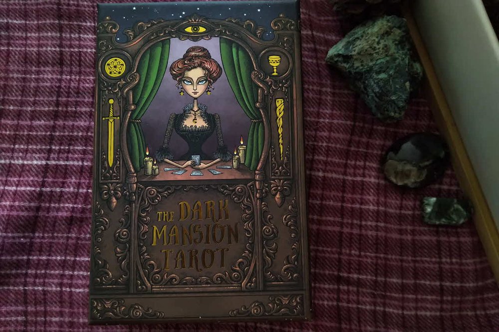 2023 Tarot Planner: Inspired by The Dark Mansion Tarot: A great