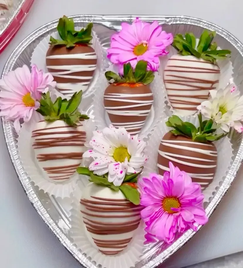 Homemade Chocolate Covered Strawberries
