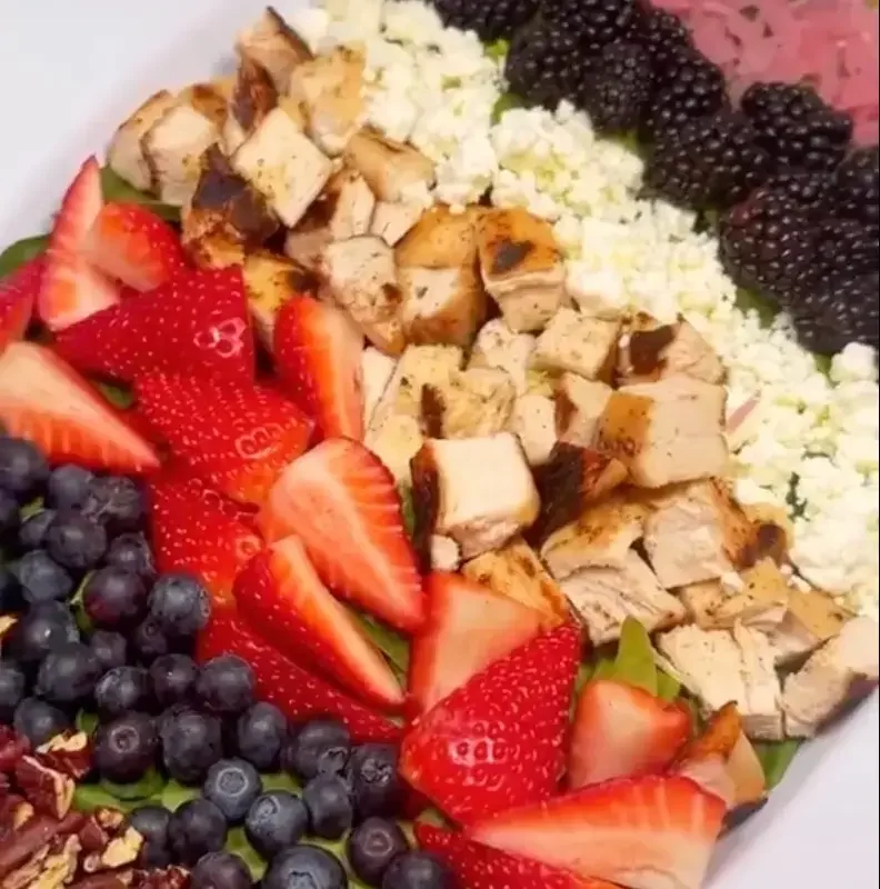 Berry Spinach Salad with Skinny Creamy Balsamic Vinaigrette