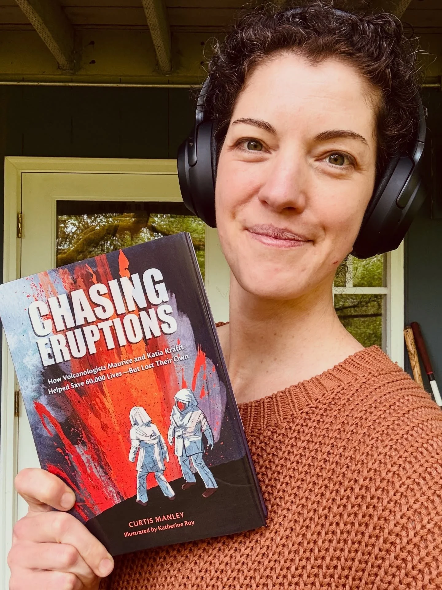 Happy book birthday to CHASING ERUPTIONS!! 🎉🌋 So many thanks to @curtis.manley.author and our team at @clarionbooks for the chance to work on this project. 😊🙏 Now available wherever books are sold!! 📚 #nonfiction #volcanoes