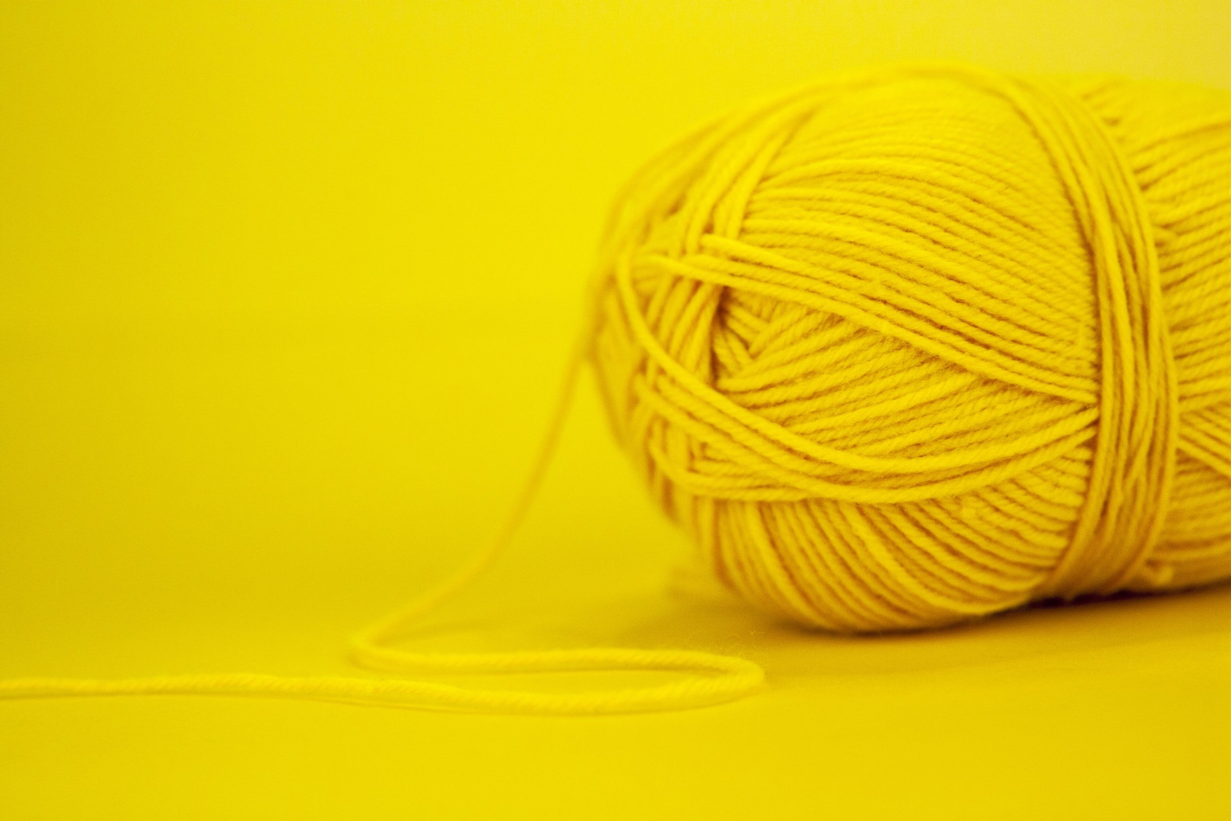The Pros and Cons of Knitting with Acrylic Yarn — New Wave Knitting
