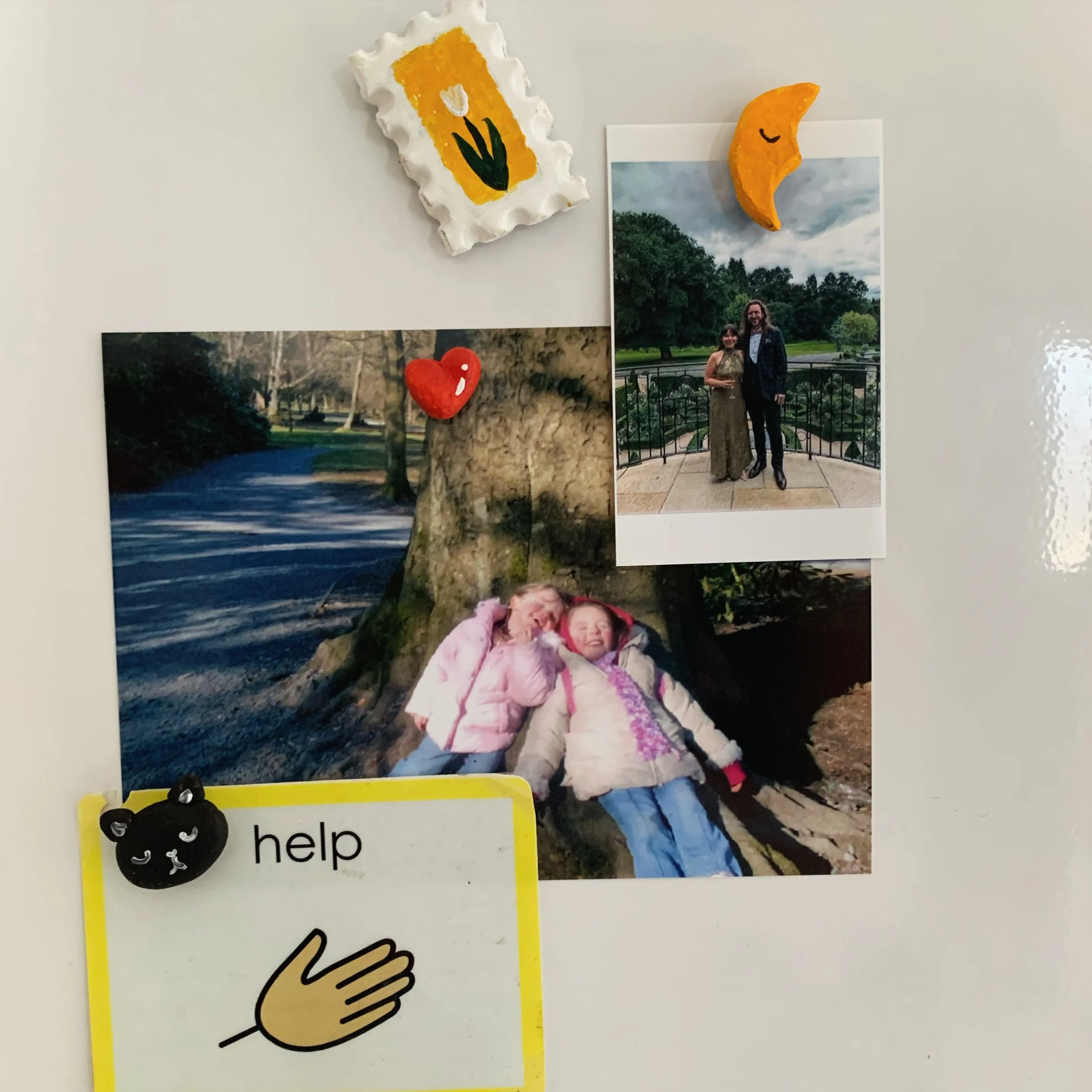 I moved house 3 weeks ago and the only decorating I&rsquo;ve done thus far is made clay fridge magnets, and that&rsquo;ll do I fear!! &hearts;️🐈&zwj;⬛🌜

#fridgemagnet