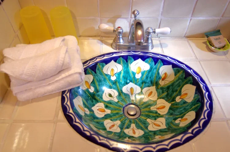 chiquita+hand+painted+sink.webp