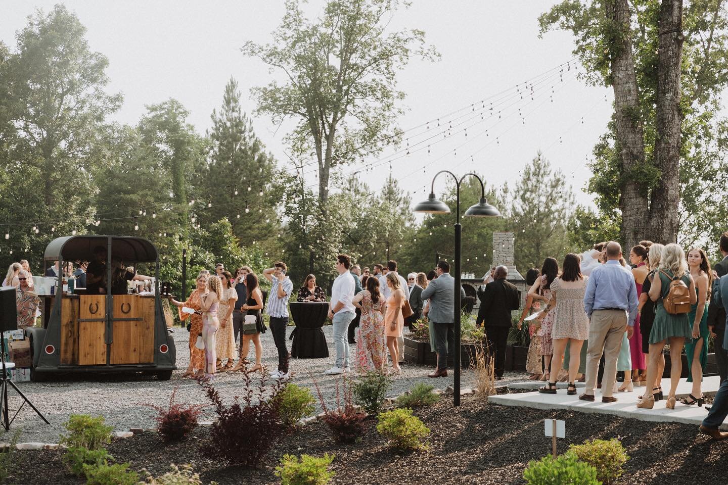 6.17.23
RIGNEY WEDDING
Candies Creek Farm
The Mule Hauler
Cheers Wall

Let&rsquo;s Get Fizzy! 
Venue: @candiescreekfarm  Photography: @lailak.photo 

#wedding #mobilebar #candiescreekfarm #thefizzymule #chattanooga #weddingmiddletn #champagnewall #ch