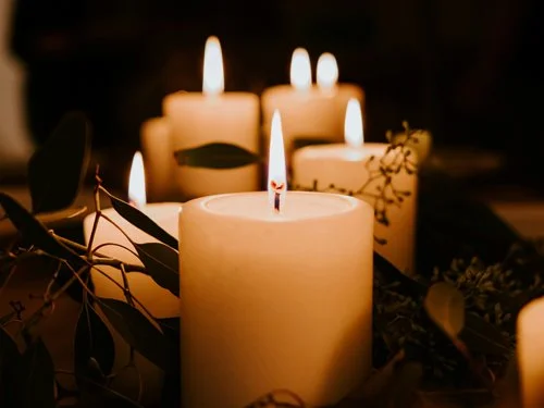 Candlelight Moments - Sound meets Yoga (mit Annegret)