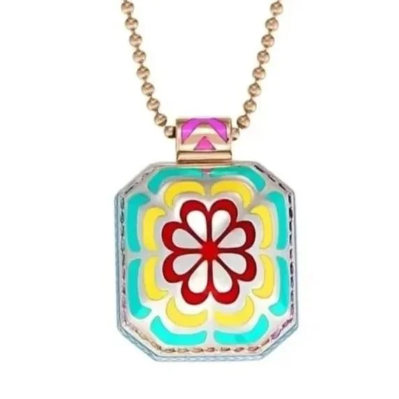 Tile%25252BPendant%25252BNecklace_2.jpg