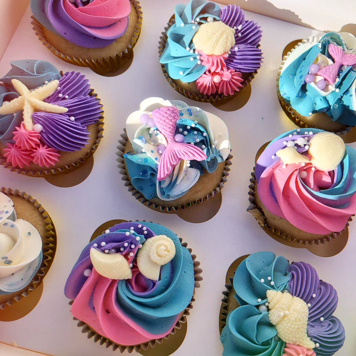 whimsical mermaid cupcakes 🧜&zwj;♀️ 🌊 🐚 💖