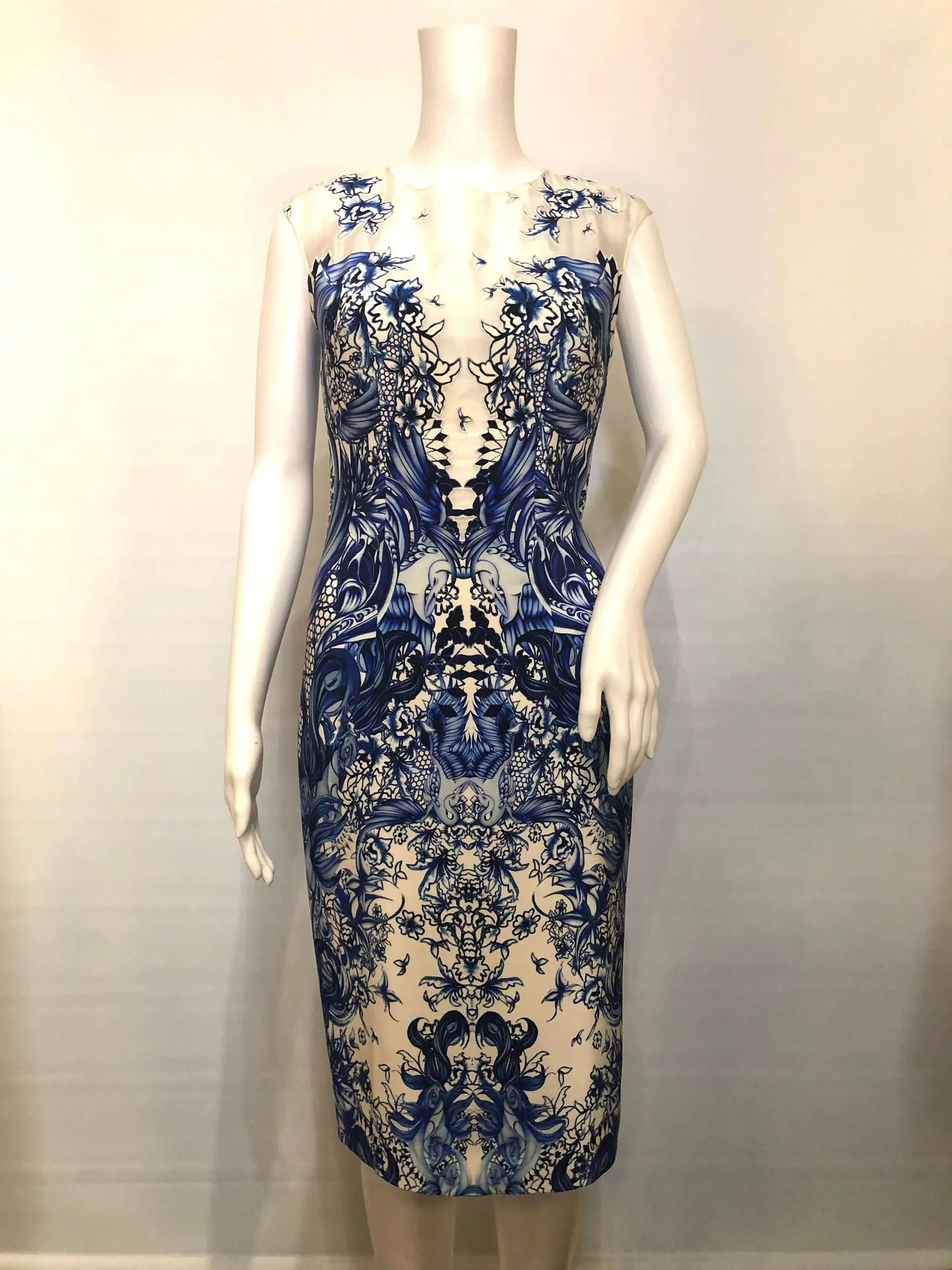 julien macdonald blue dress JULIEN MACDONALD BLUE GOLD KNIT SEQUIN DRESS XS  Found And Vision
