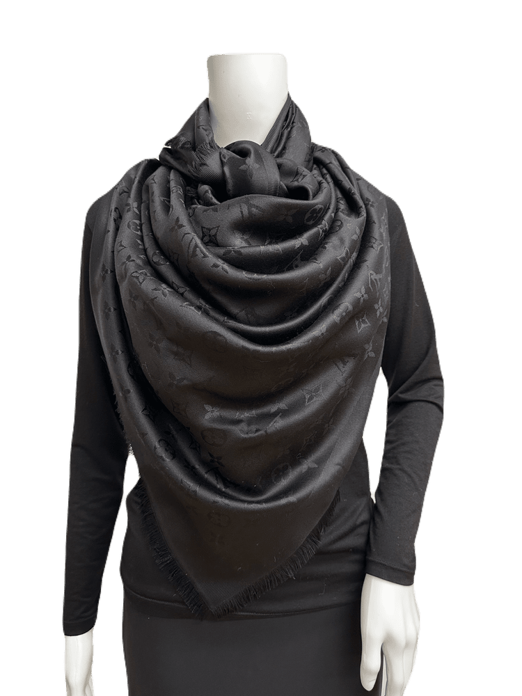 LOUIS VUITTON Scarf — Vicki's Secret