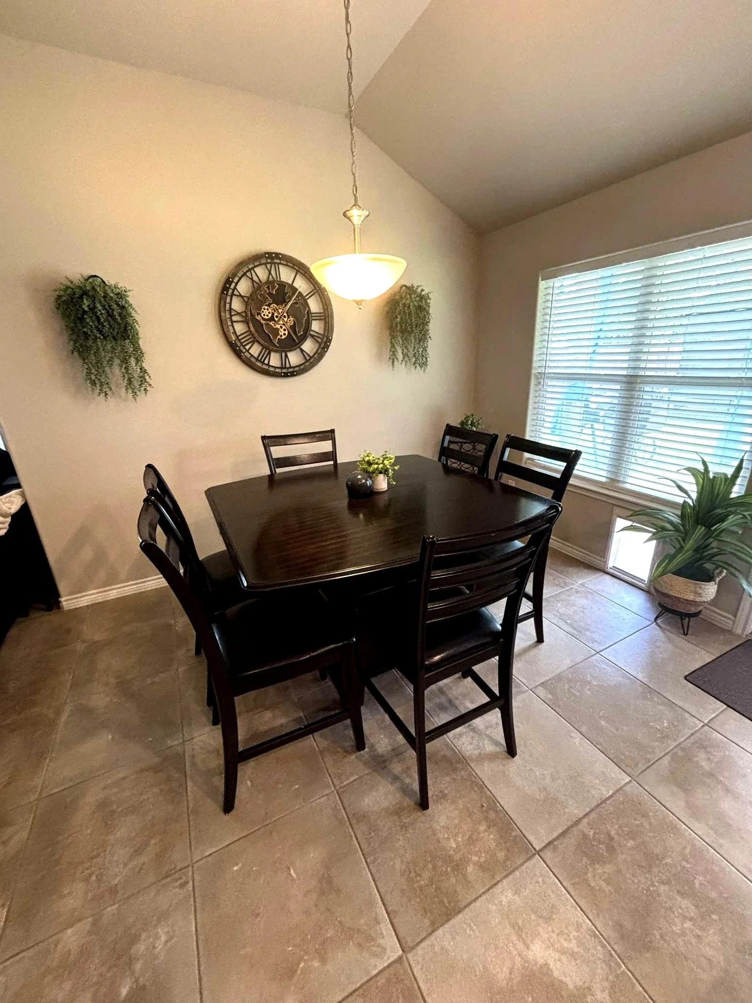 AFTER-BREAKFAST NOOK 2_ENHANCED.jpg