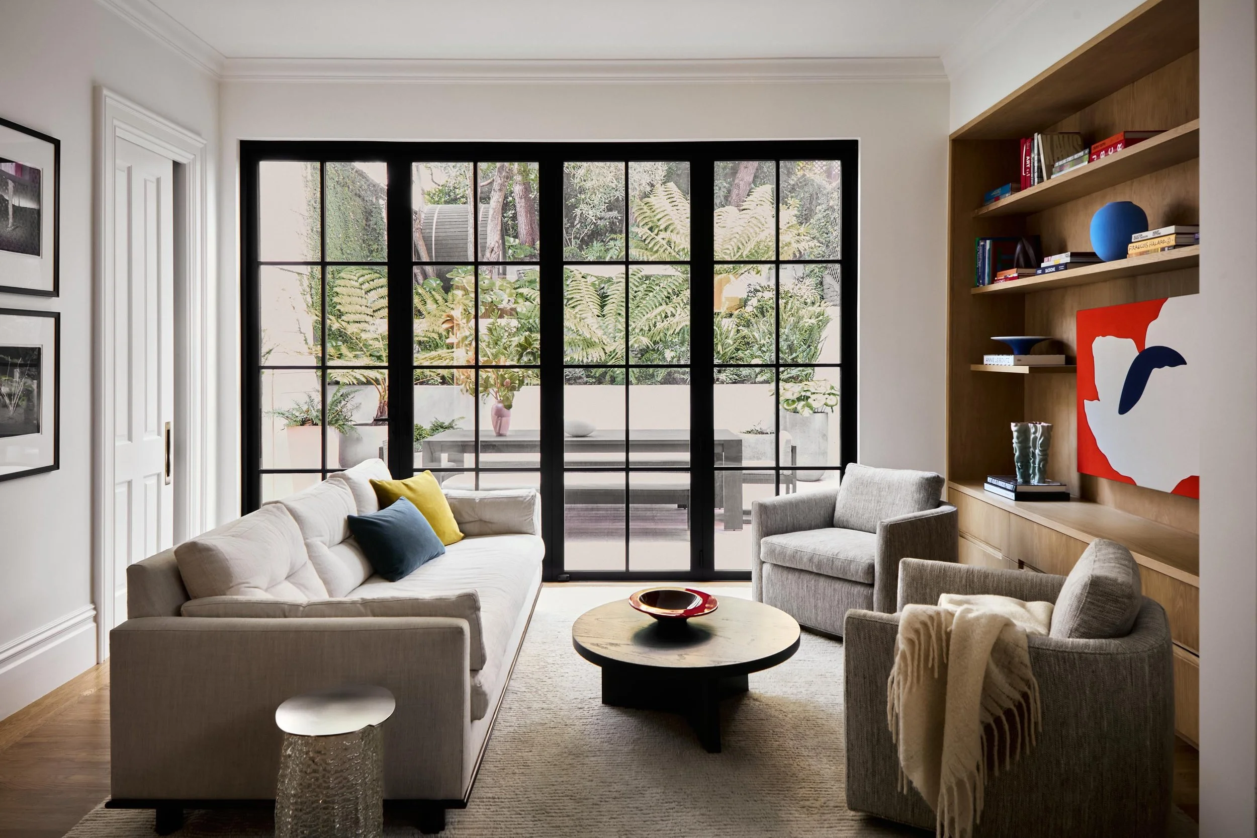 s-house-livingroom.jpg