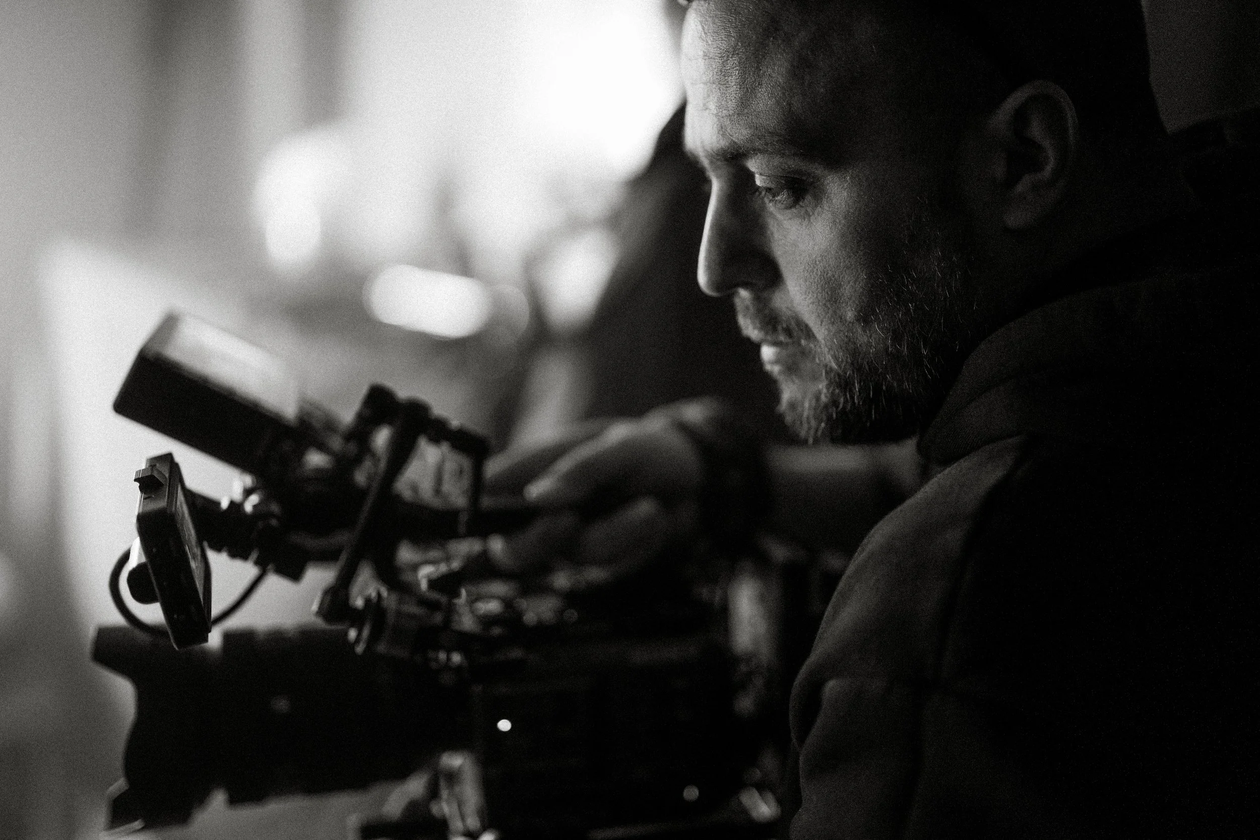 Фрагменти от знанието: “Светлина, контраст и цвят”.