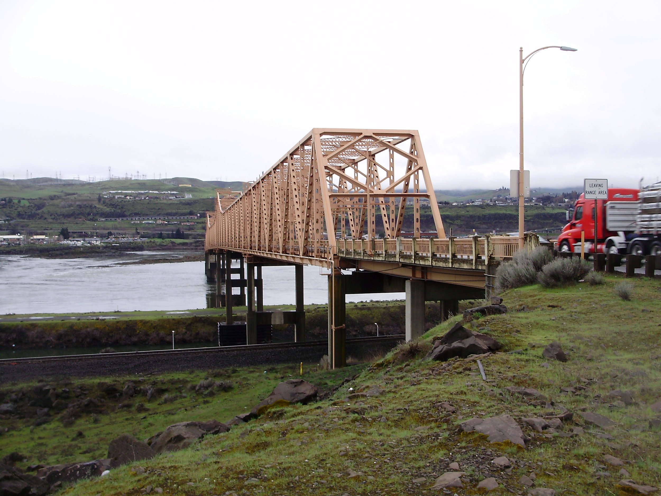 exeltech-the-dalles-bridge-odot.JPG