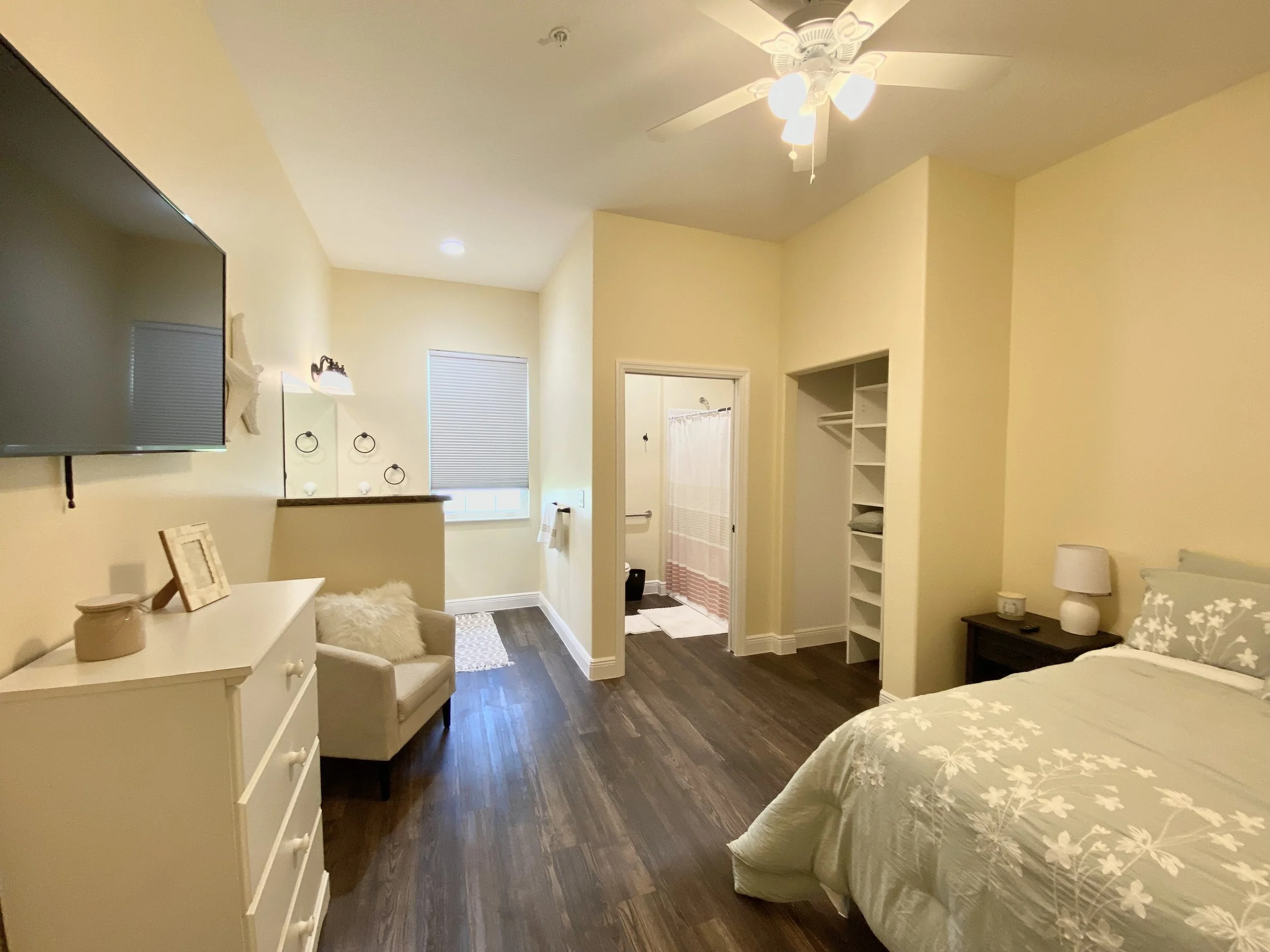Private Suite 1.jpg